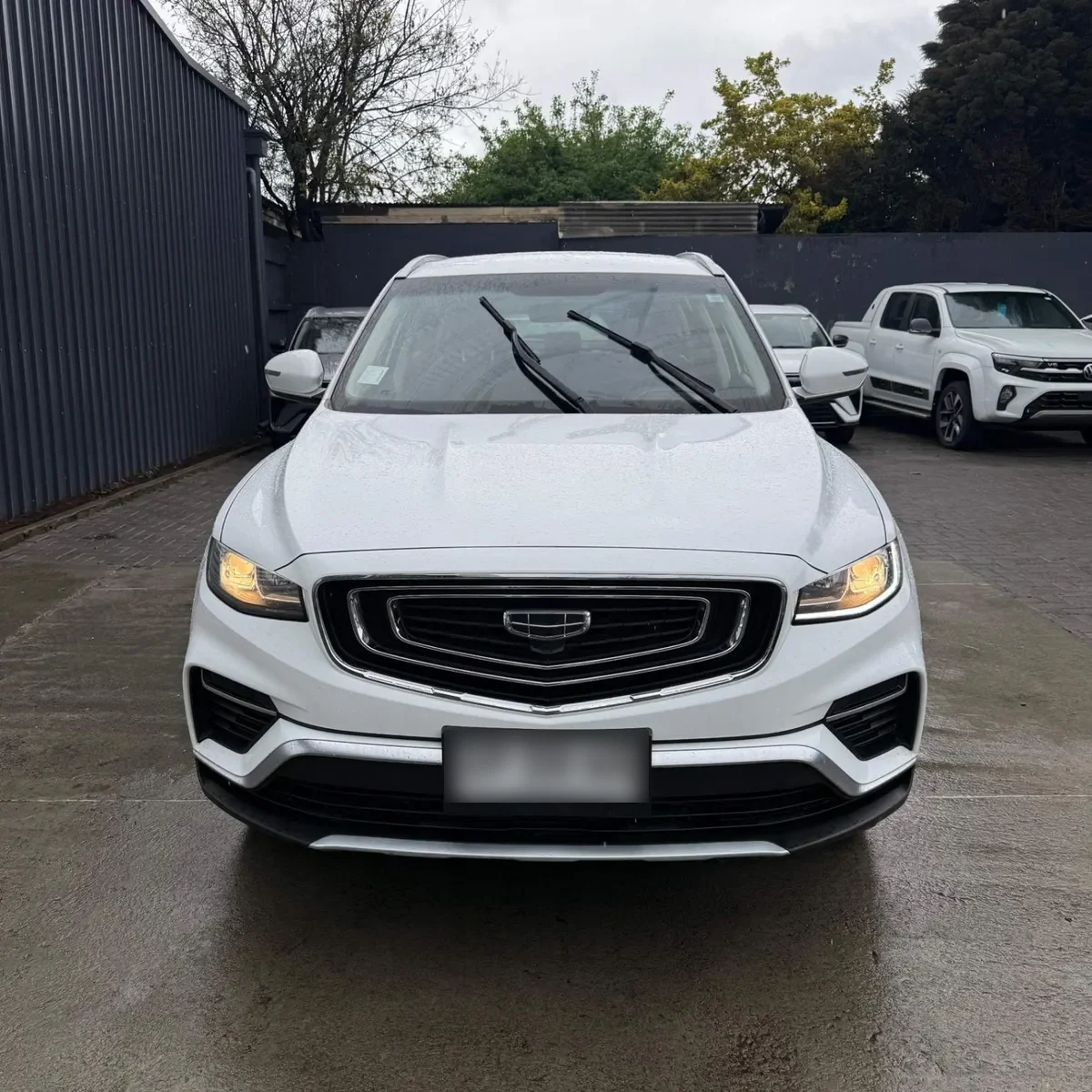 Geely Azkarra 1.5t Comfort 4x2 6at 5p año 2023