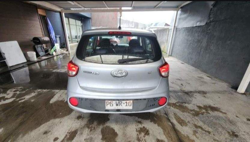 Hyundai Grand I10 1.2 Gls 4x2 Hb Ac 2ab Mt 5p año 2020