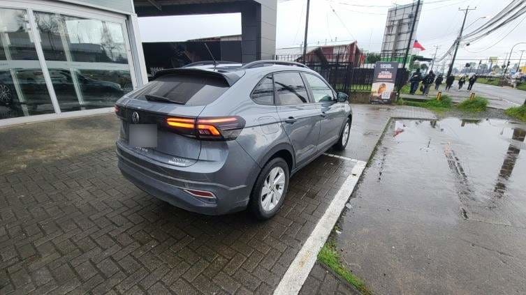 Volkswagen Nivus 1.0 Tsi Comfortline 4x2 At 5p año 2023