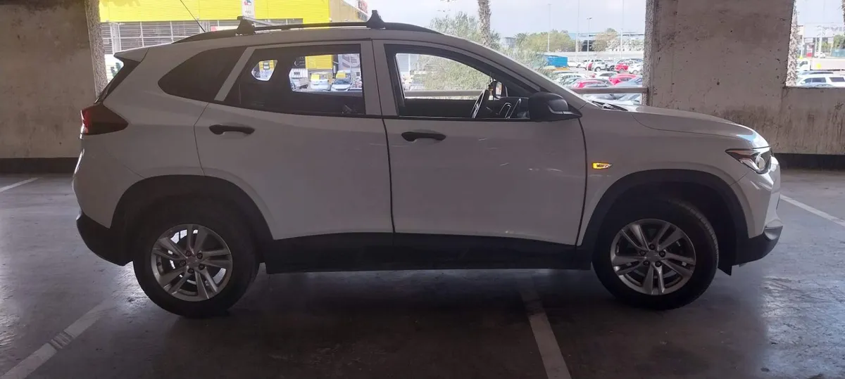 Chevrolet Tracker 1.2t Ls Fwd Mt 5p año 2023