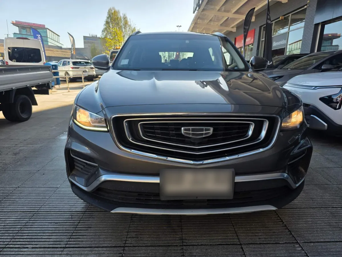 Geely Azkarra 1.5t Comfort 4x2 6at 5p año 2022