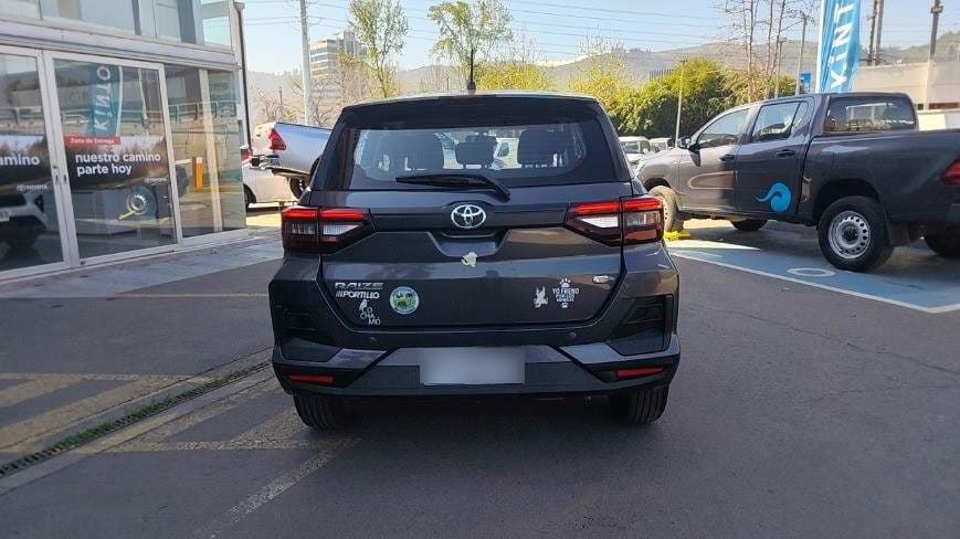 Toyota Raize 1.2 E 4x2 Mt 5p año 2023