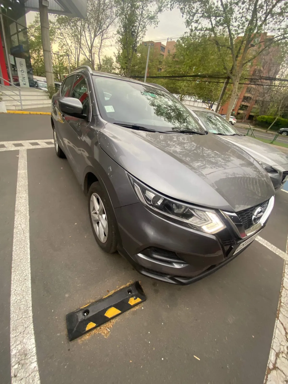 Nissan Qashqai 2.0 Sense 4x2 Mt 5p año 2020