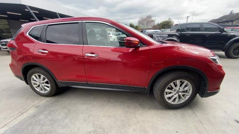 Nissan X-Trail 2.5 Sense Mc 4x2 Cvt At 5p año 2022