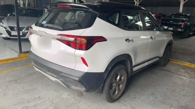 Kia Seltos 1.6 Ex Full 4x2 6mt 5p año 2022