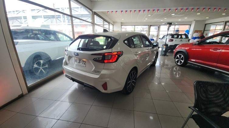 Subaru Impreza 2.0 Awd Cvt At 5p año 2026