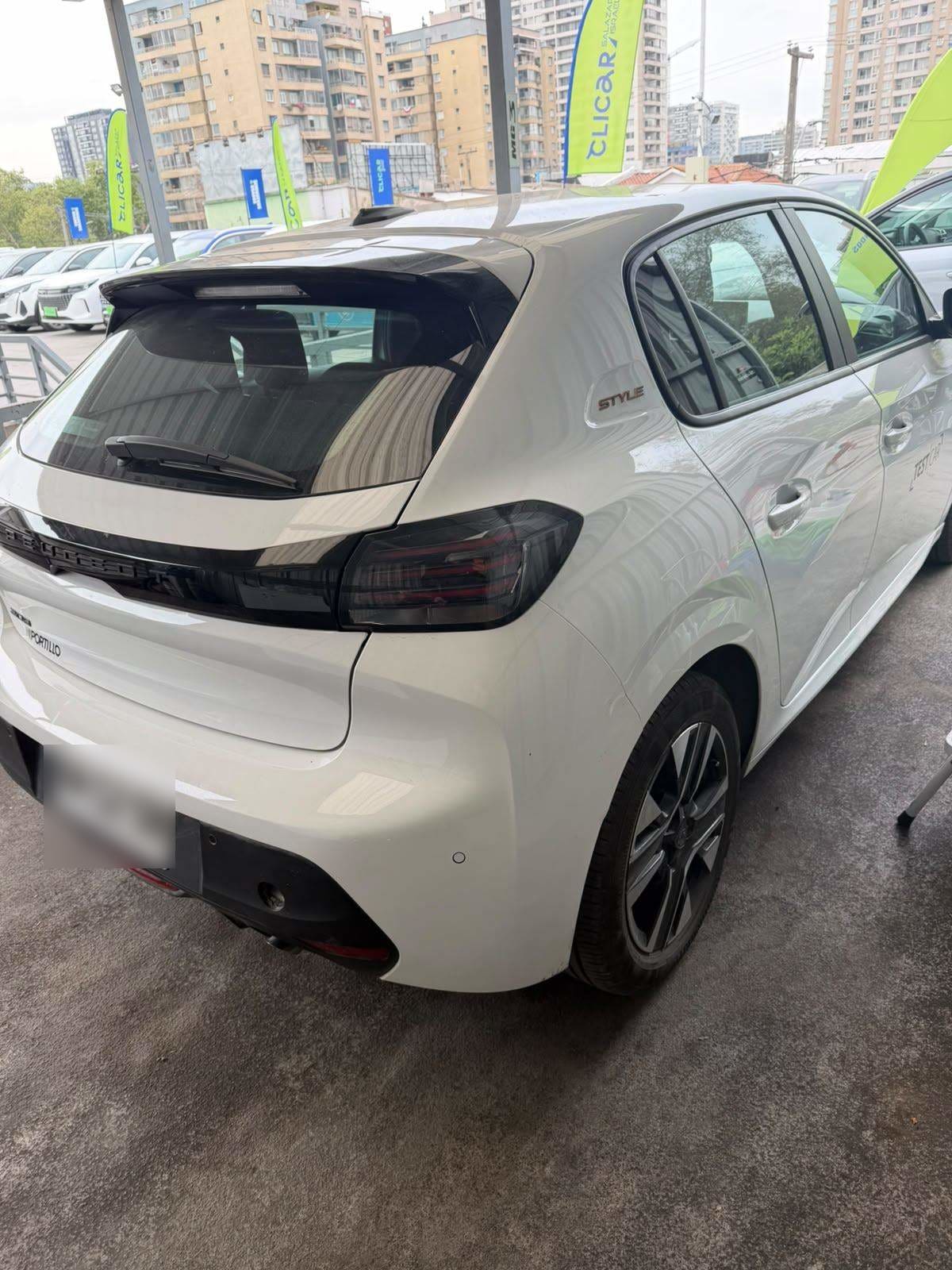 Peugeot 208 1.2 Mca Puretech 75 Style 4x2 Mt 5p año 2026