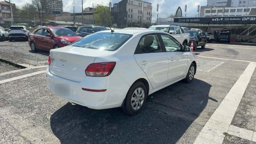Kia Soluto 1.4 Lx Ac 4x2 Mt 4p año 2023