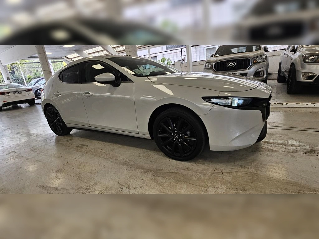 Mazda 3 Sport Core At 2025 año 2025