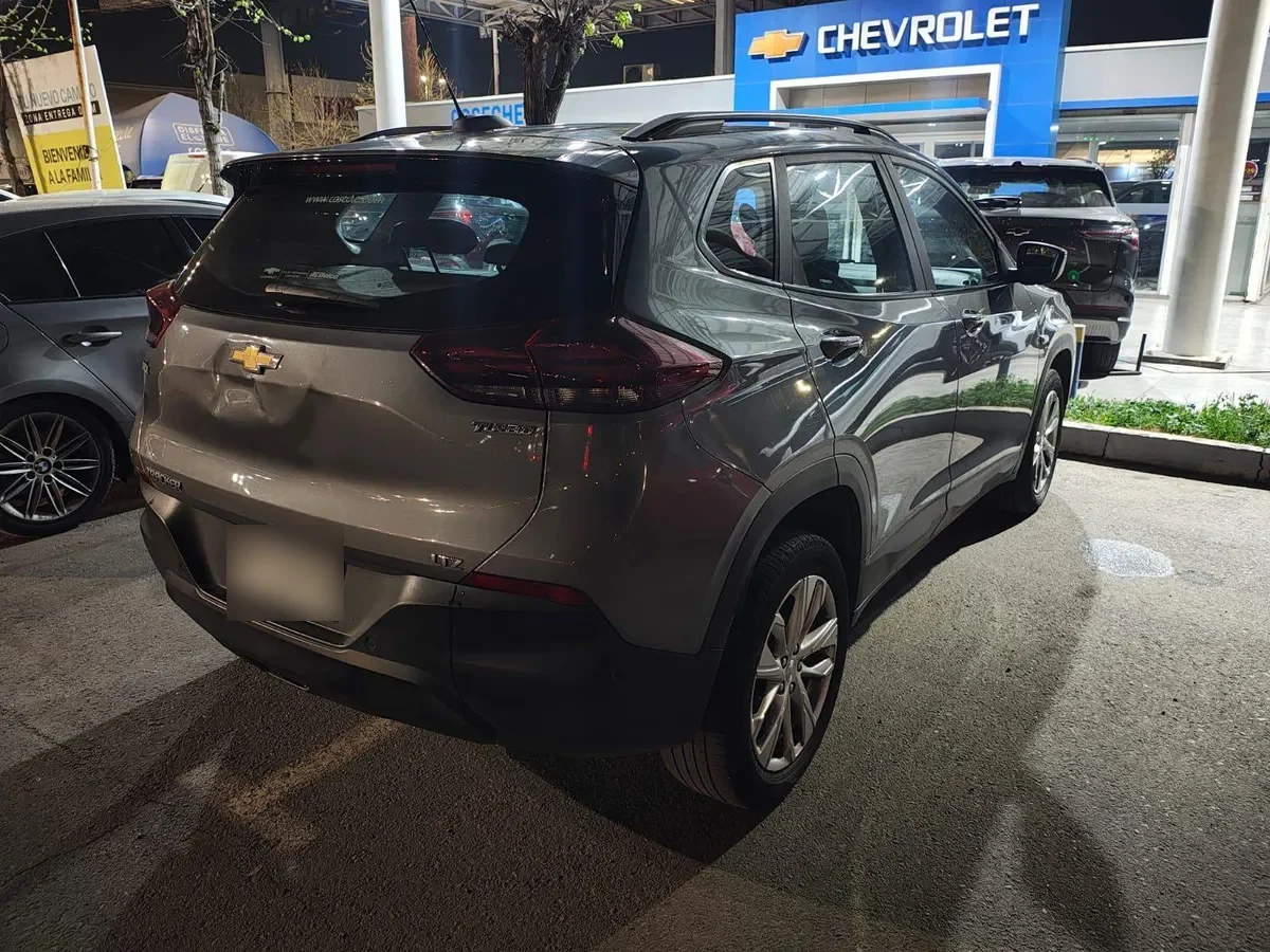 Chevrolet Tracker 1.2t Ltz R 4x2 At 5p año 2024