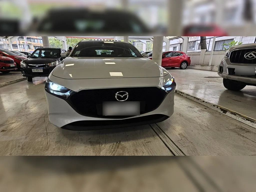 Mazda 3 Sport Core At 2025 año 2025
