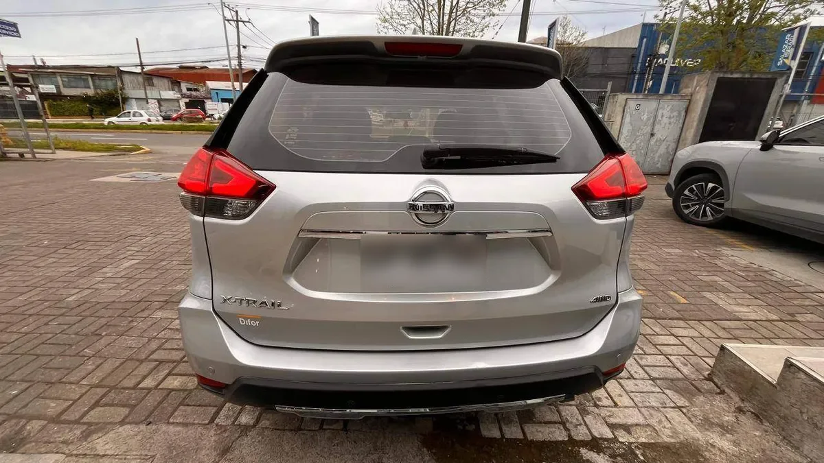 Nissan X-Trail 2.5 Sense 4x4 2row Cvt At 5p año 2019