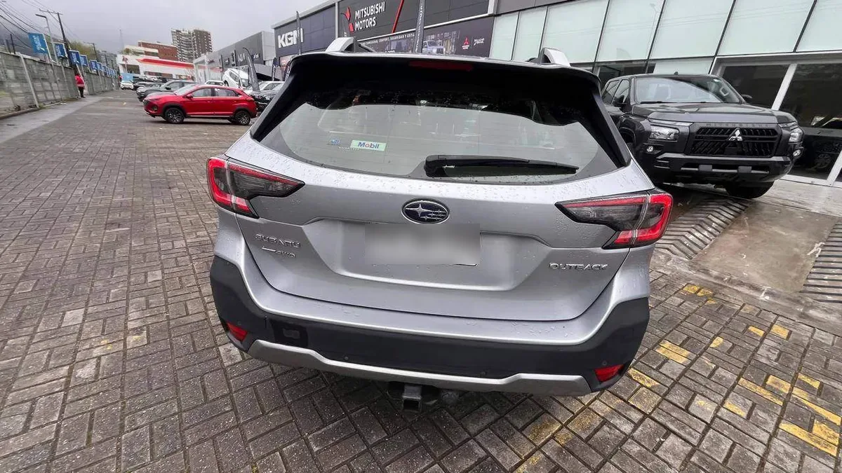 Subaru Outback 2.5i Touring Gardx Awd At 5p año 2021