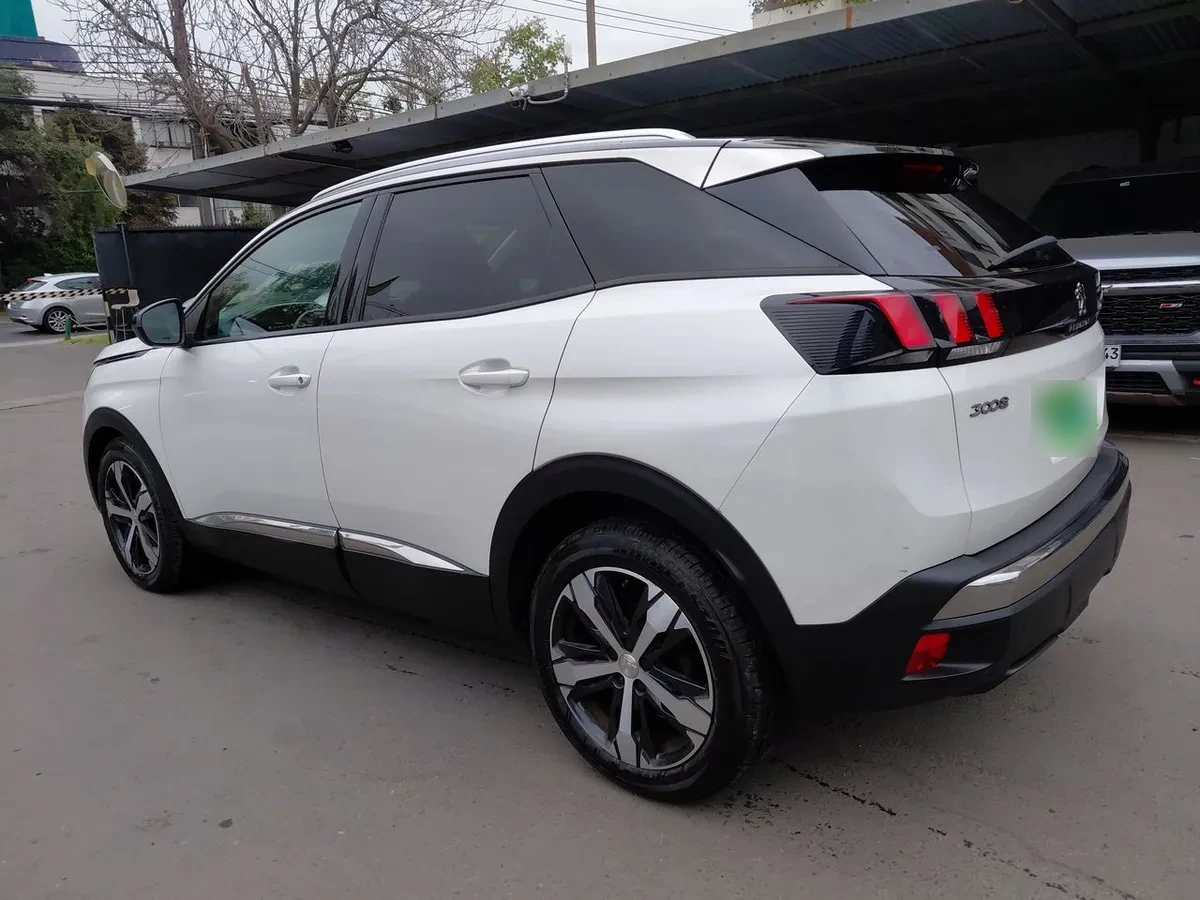 Peugeot 3008 1.6 Allure Blue-Hdi Diesel 4x2 120hp Eat6 5p año 2018