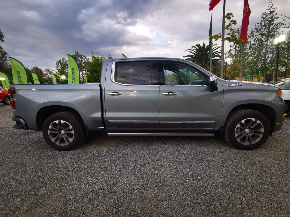 Chevrolet Silverado 3.0 High Country 4x4 At 4p año 2026