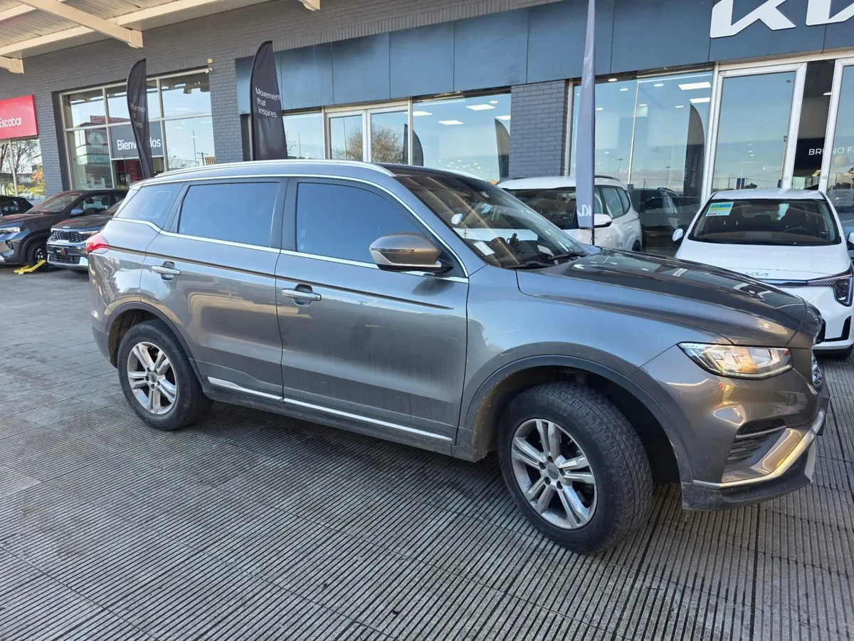 Geely Azkarra 1.5t Comfort 4x2 6at 5p año 2022