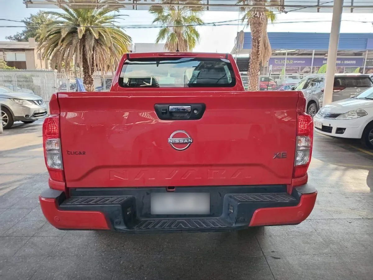 Nissan Navara 2.3d Xe Diesel 4x2 Dob.cab. Mt 4p año 2024