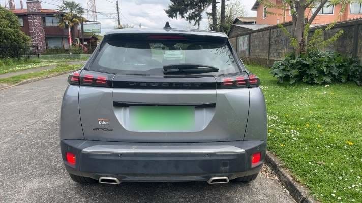 Peugeot 2008 1.2 Active Pack Puretech 130hp 4x2 Mt 5p año 2024