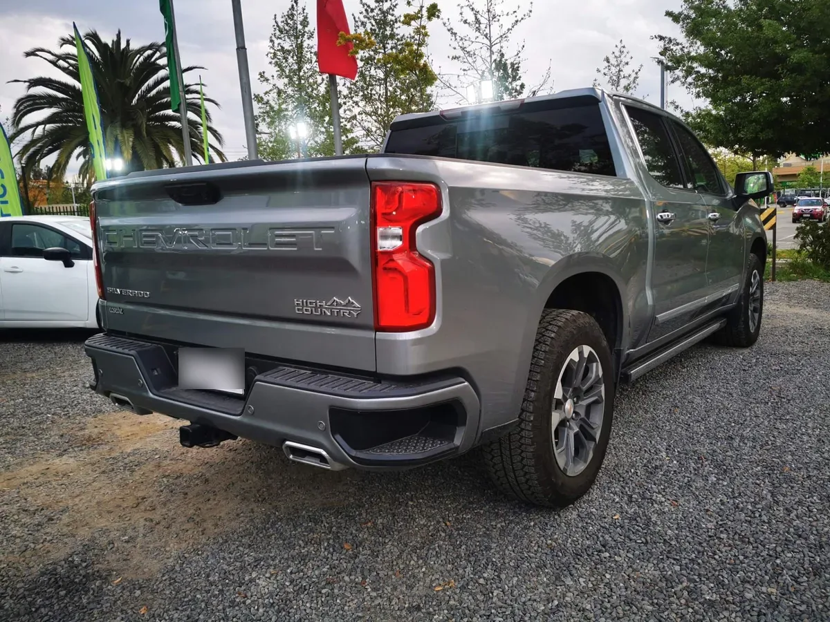 Chevrolet Silverado 3.0 High Country 4x4 At 4p año 2026