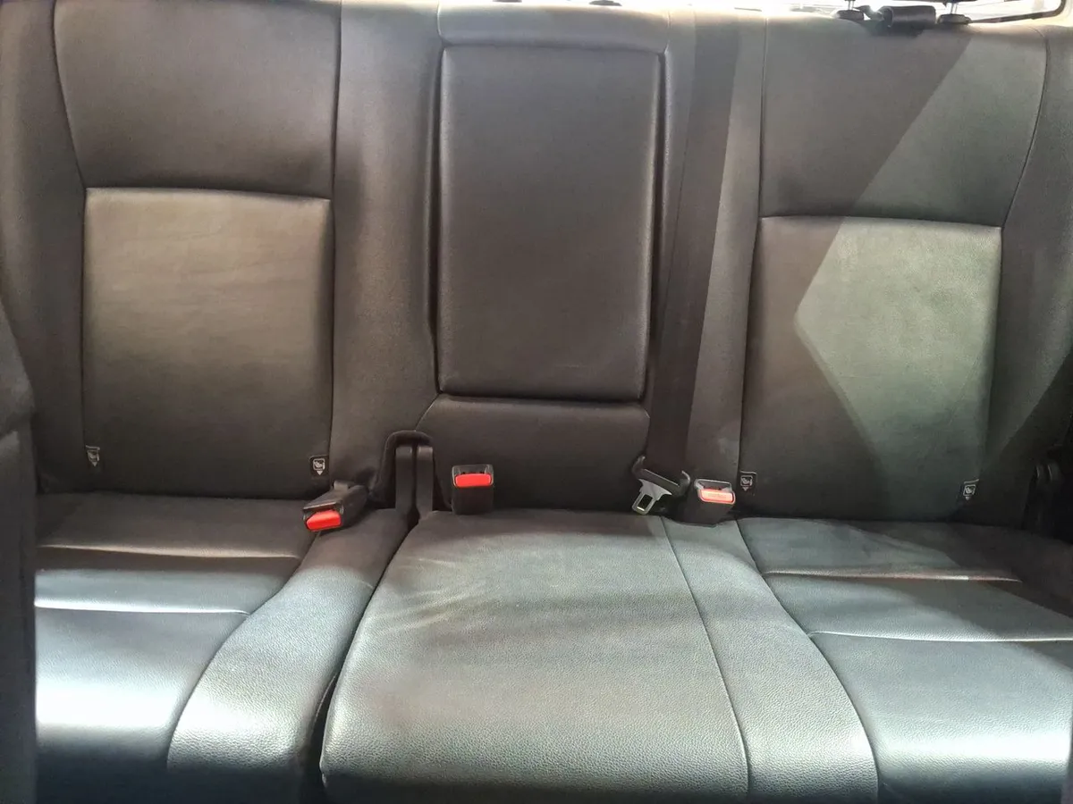 Toyota Hilux 2.8 Srv Diesel 4x4 Dob. Cab. At 4p año 2024