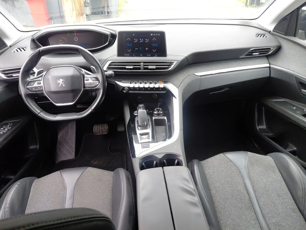 Peugeot 3008 1.6 Allure Blue-Hdi Diesel 4x2 120hp Eat6 5p año 2018