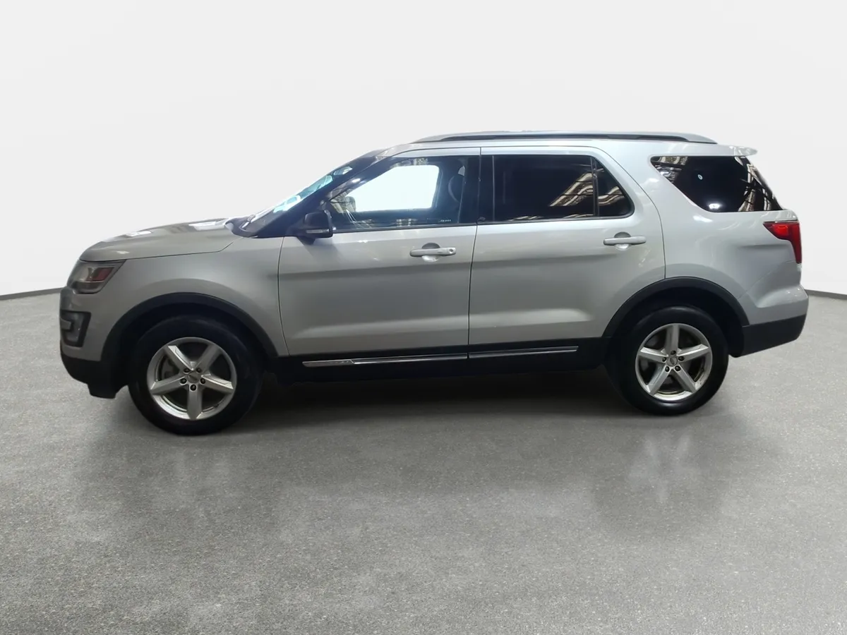 Ford Explorer 3.5 Xlt 4x2 3 Corridas At 5p año 2017