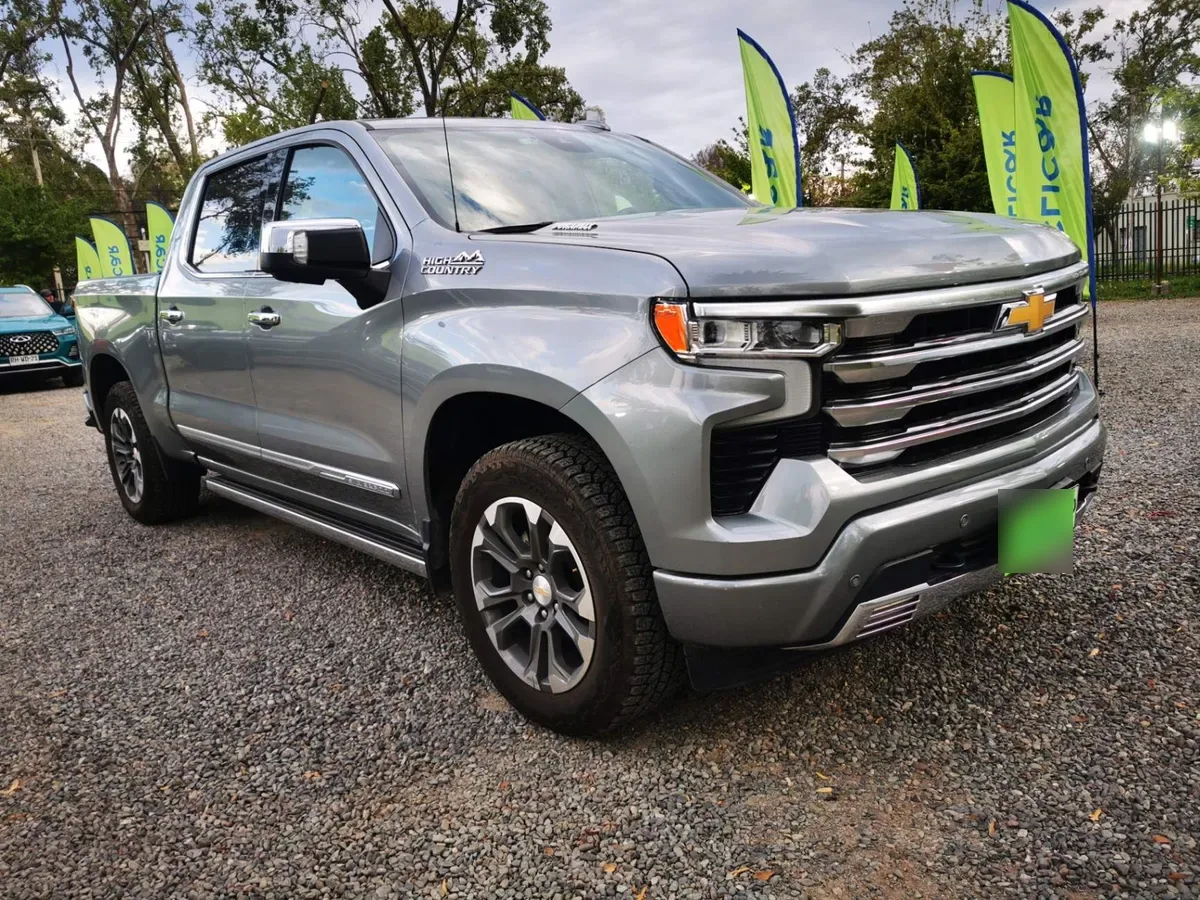 Chevrolet Silverado 3.0 High Country 4x4 At 4p año 2026