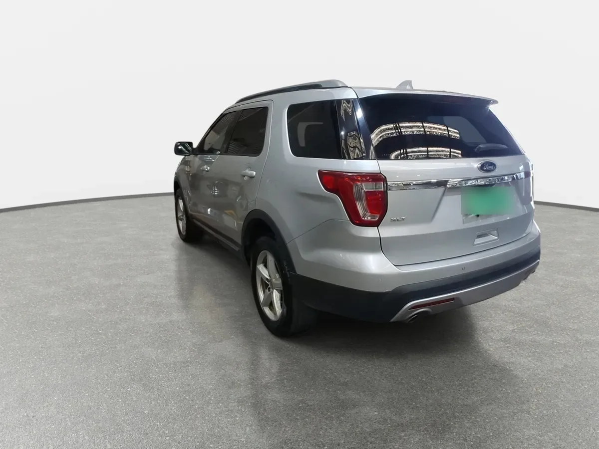 Ford Explorer 3.5 Xlt 4x2 3 Corridas At 5p año 2017