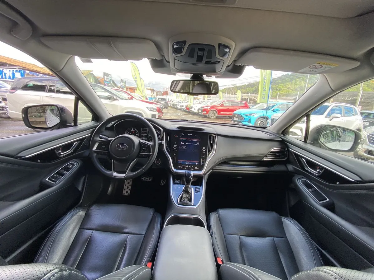 Subaru Outback 2.5i Touring Awd Cvt At 5p año 2022