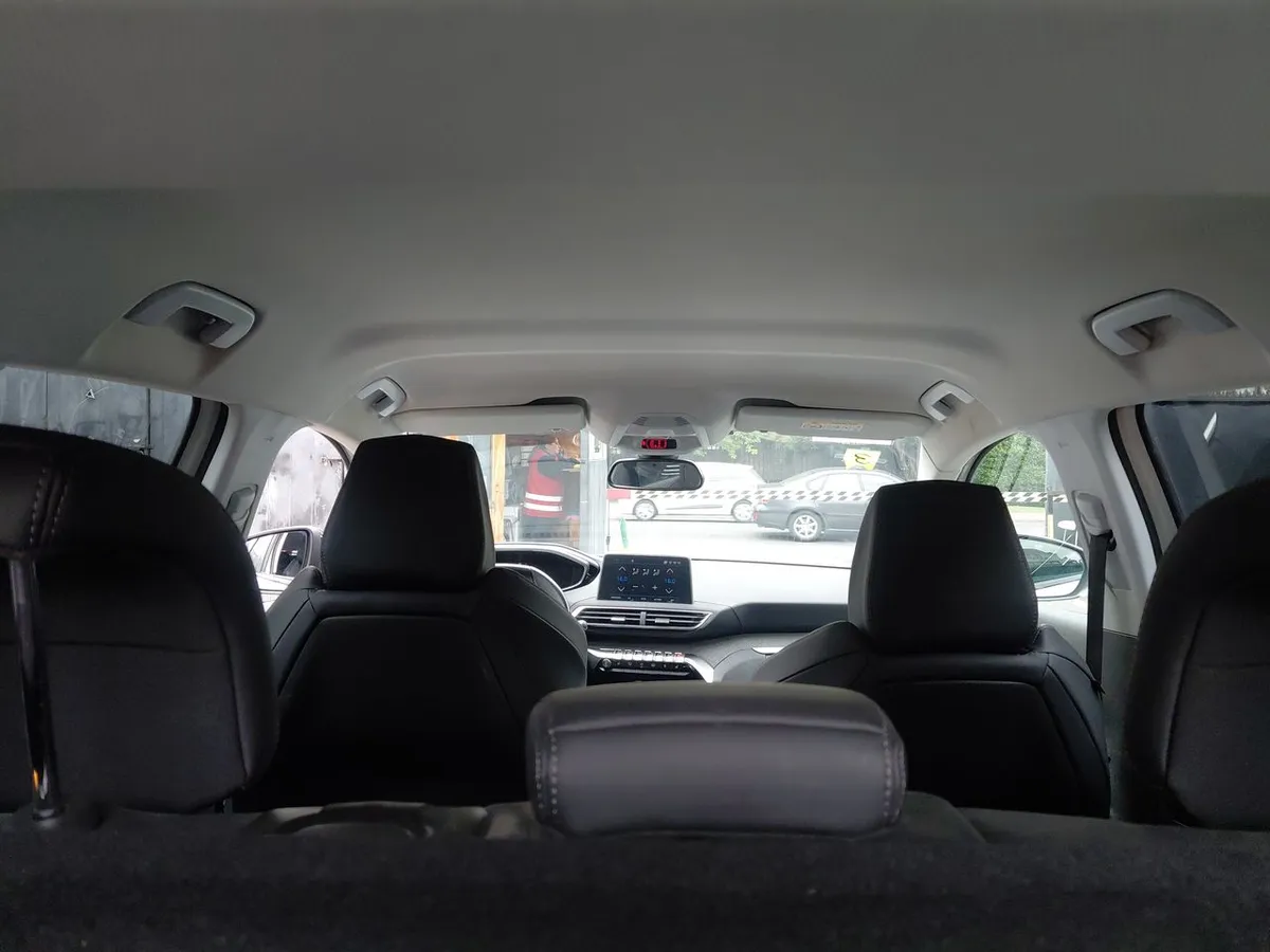 Peugeot 3008 1.6 Allure Blue-Hdi Diesel 4x2 120hp Eat6 5p año 2018