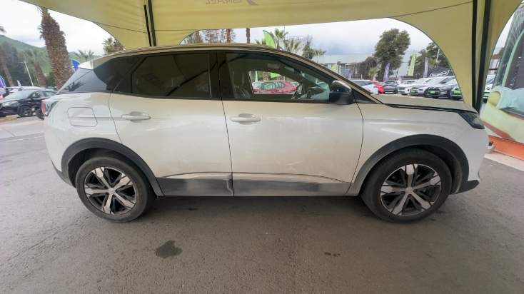 Peugeot 3008 1.5 Allure Pack Bluehdi 130 4x2 Eat8 5p año 2024