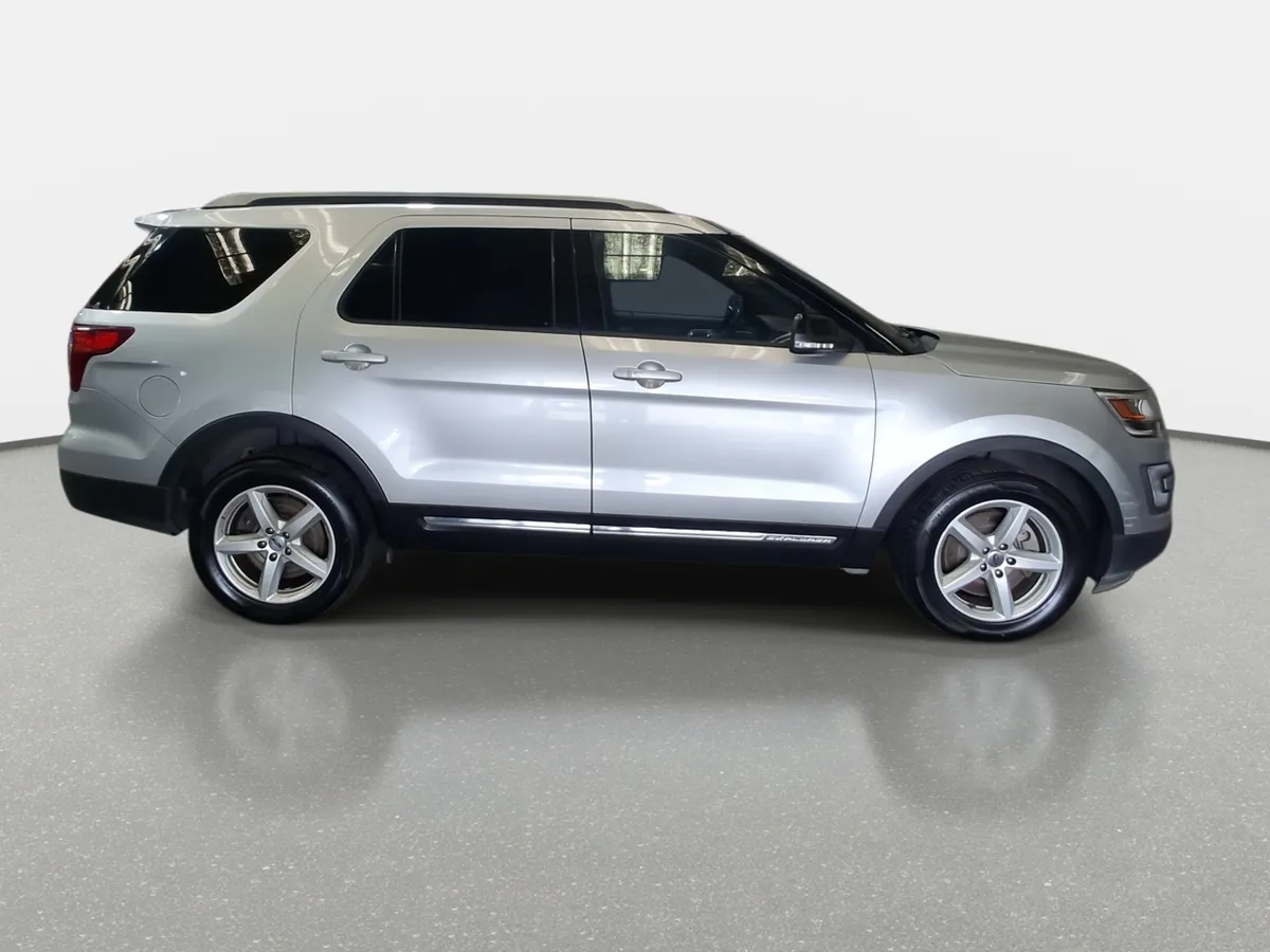 Ford Explorer 3.5 Xlt 4x2 3 Corridas At 5p año 2017