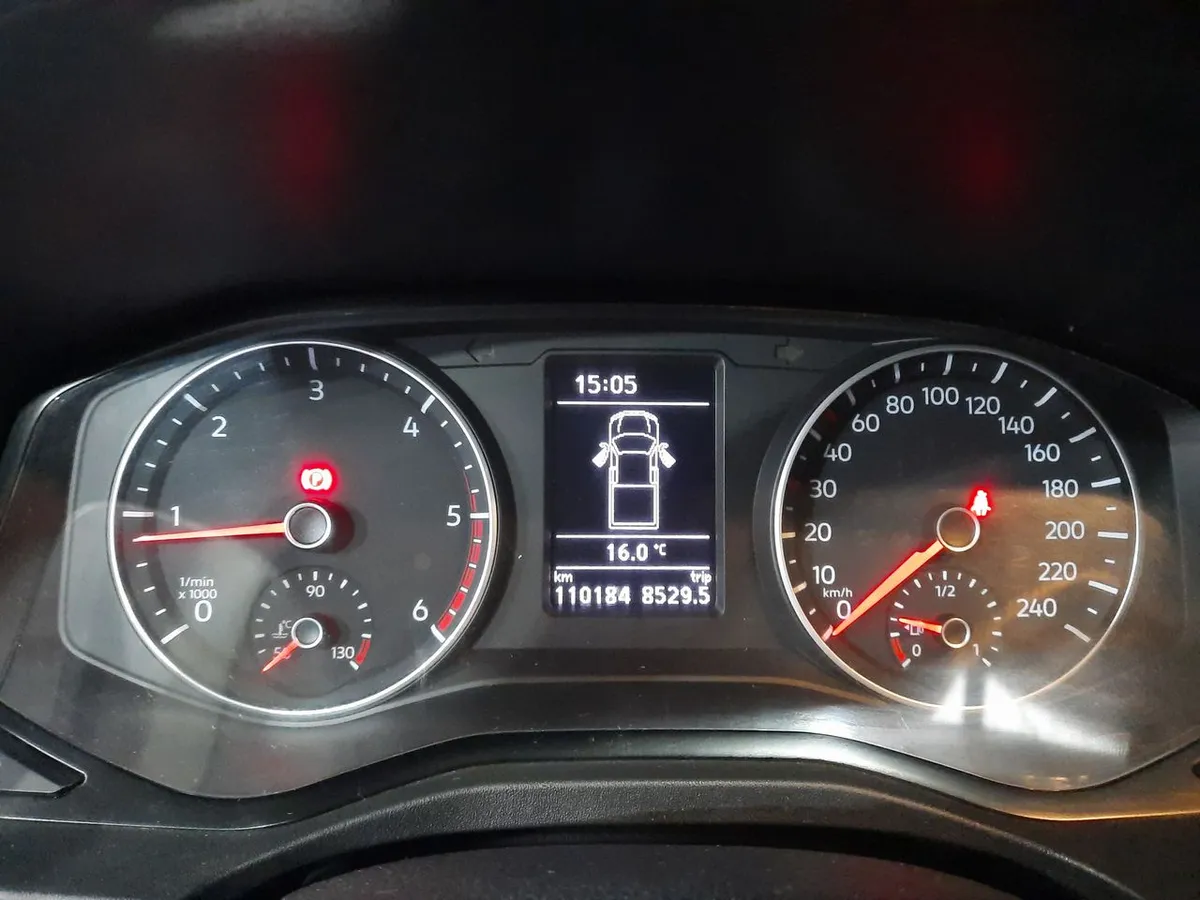Volkswagen Amarok 2.0 Comfortline Diesel Dob. Cab. 4x2 Mt 4p año 2020
