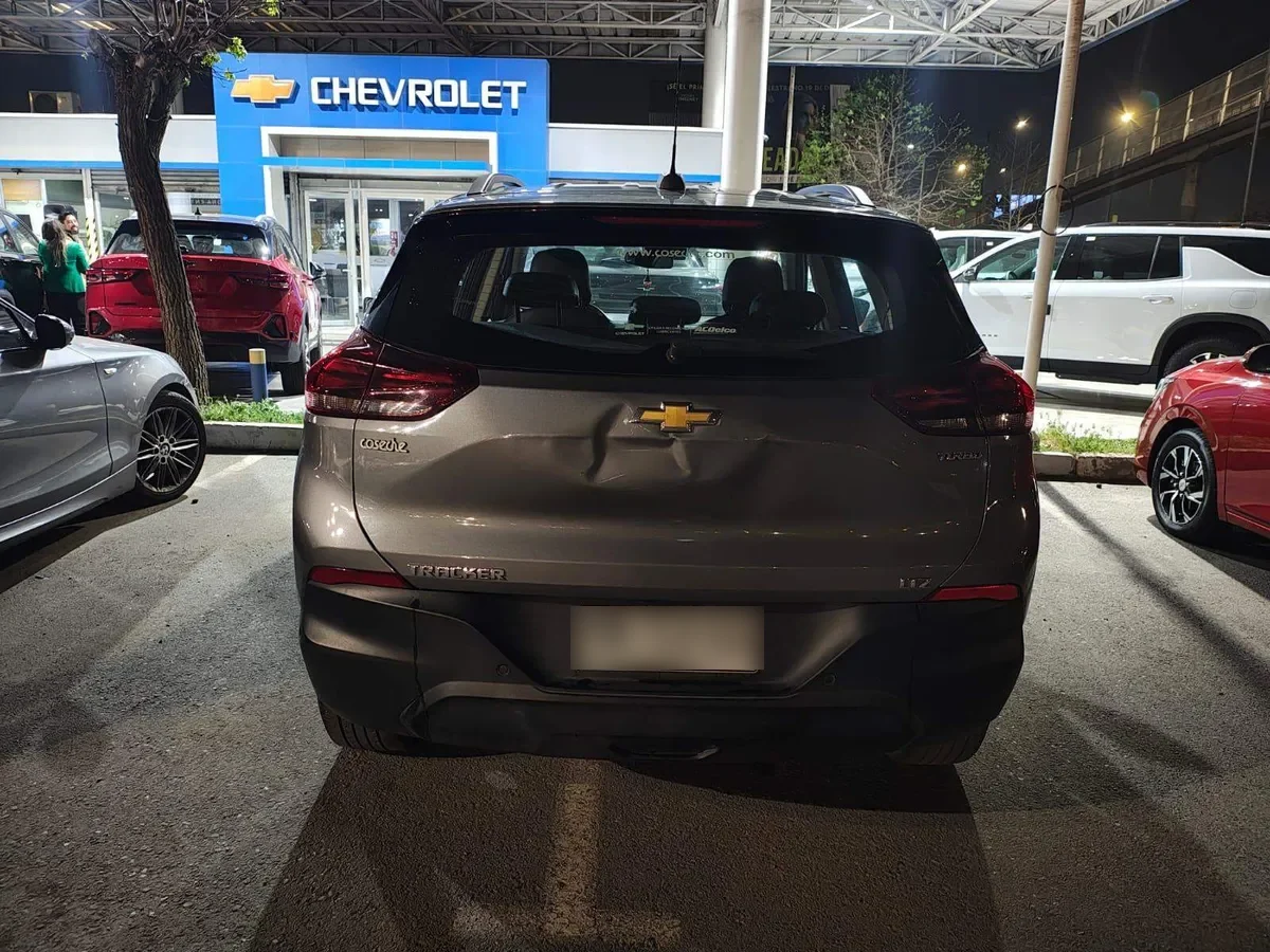 Chevrolet Tracker 1.2t Ltz R 4x2 At 5p año 2024