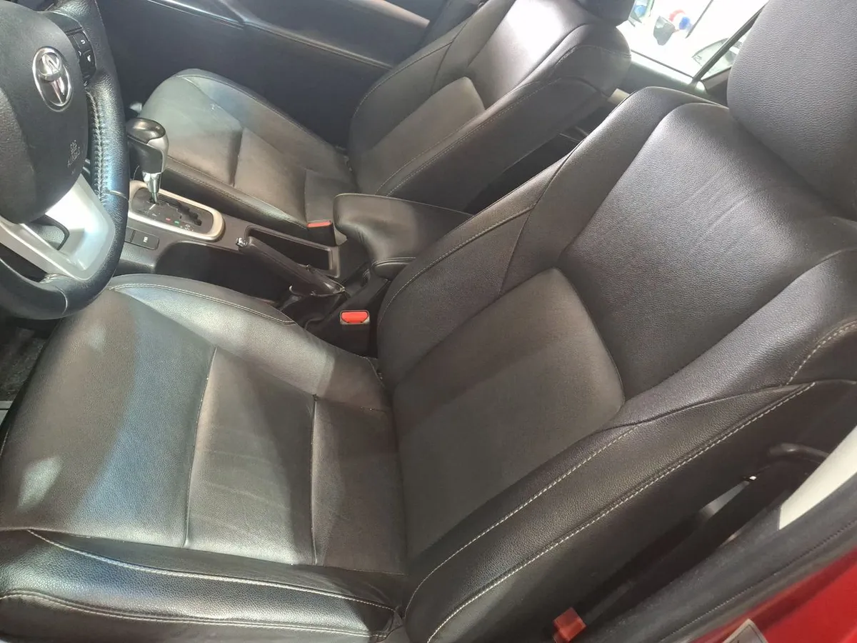 Toyota Hilux 2.8 Srv Diesel 4x4 Dob. Cab. At 4p año 2024