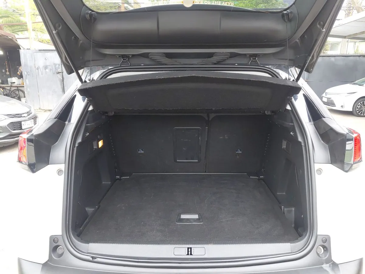 Peugeot 3008 1.6 Allure Blue-Hdi Diesel 4x2 120hp Eat6 5p año 2018