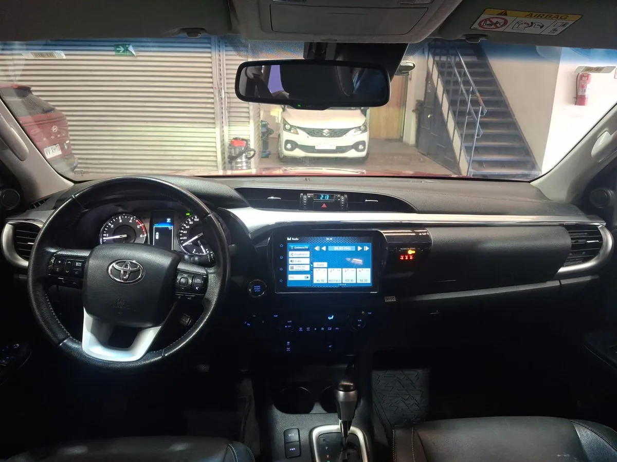Toyota Hilux 2.8 Srv Diesel 4x4 Dob. Cab. At 4p año 2024