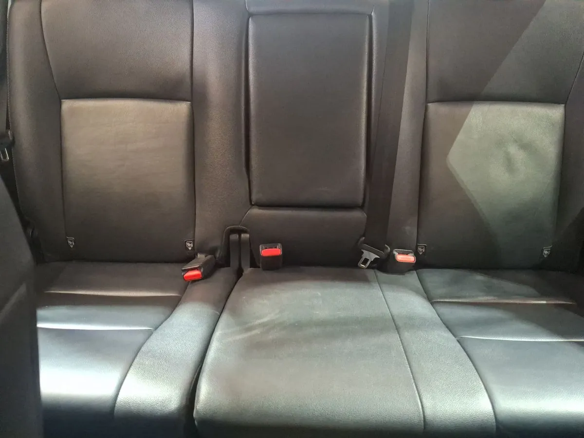 Toyota Hilux 2.8 Srv Diesel 4x4 Dob. Cab. At 4p año 2024