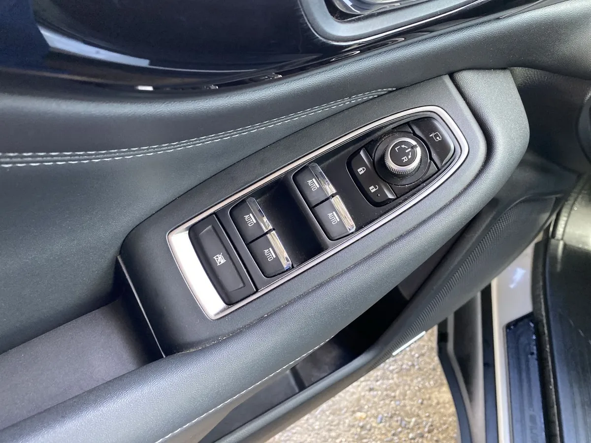 Subaru Outback 2.5i Touring Awd Cvt At 5p año 2022
