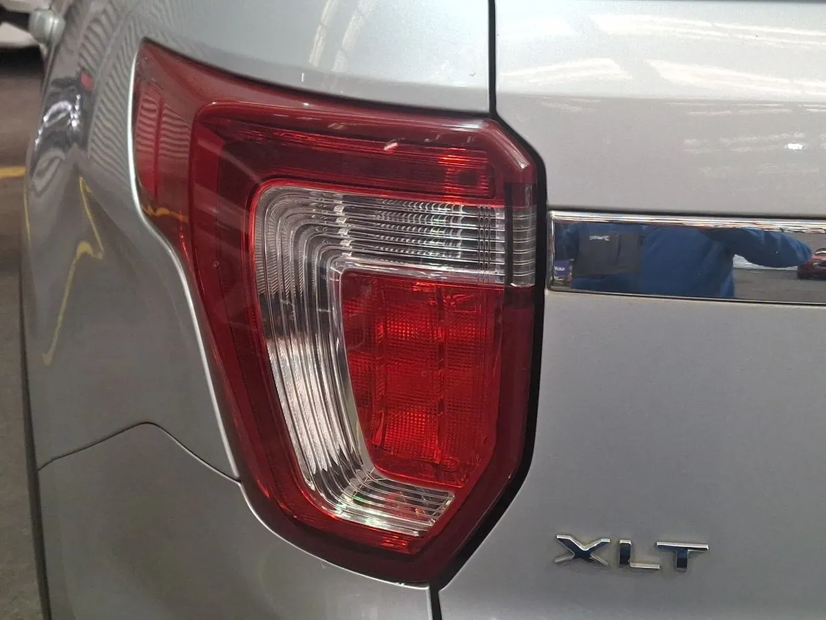 Ford Explorer 3.5 Xlt 4x2 3 Corridas At 5p año 2017