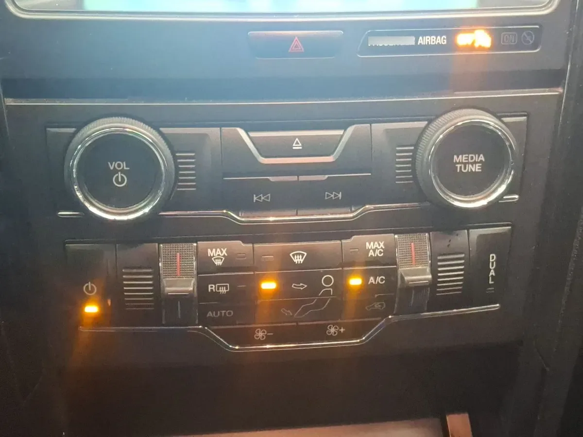 Ford Explorer 3.5 Xlt 4x2 3 Corridas At 5p año 2017