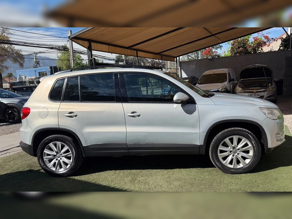 Volkswagen Tiguan 2.0 Full 4x4 At 5p año 2011