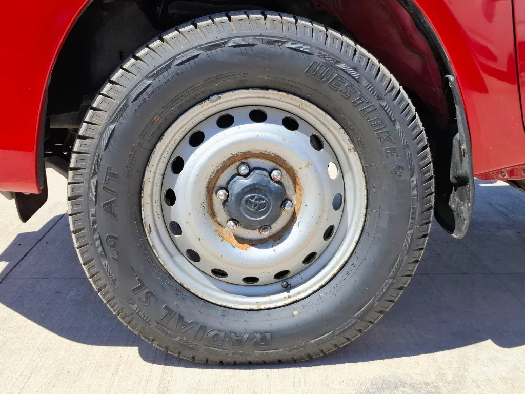 Toyota Hilux Hilux Dc 4x4 2.4 D Dx Mt año 2024