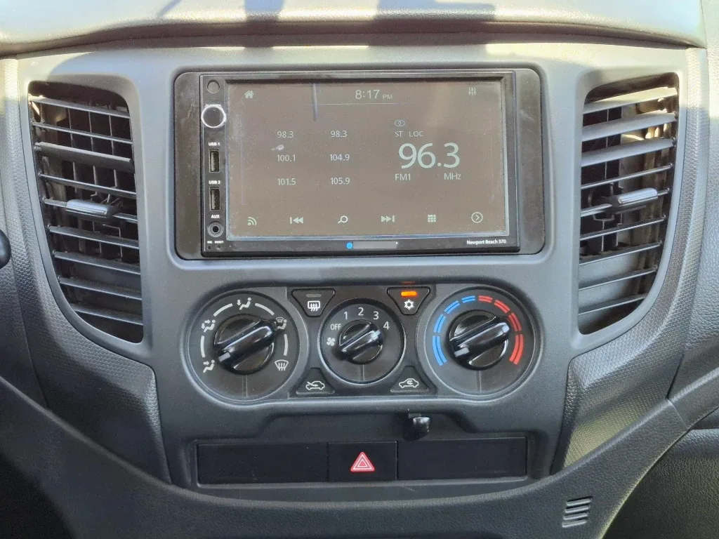 Mitsubishi L200 L200 Katana D/c 2.4 Tdi Mt Crt 4x4 año 2023