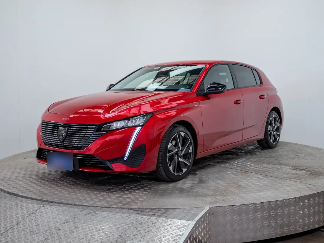 Peugeot 308 1.2 Allure Pack Puretech 130hp At año 2024