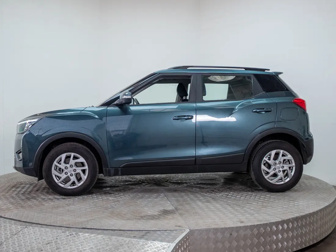 Mahindra Xuv300 1.2 Comfort Mt año 2024