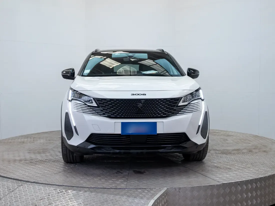 Peugeot 3008 1.6 Gt Puretech 180 At año 2024