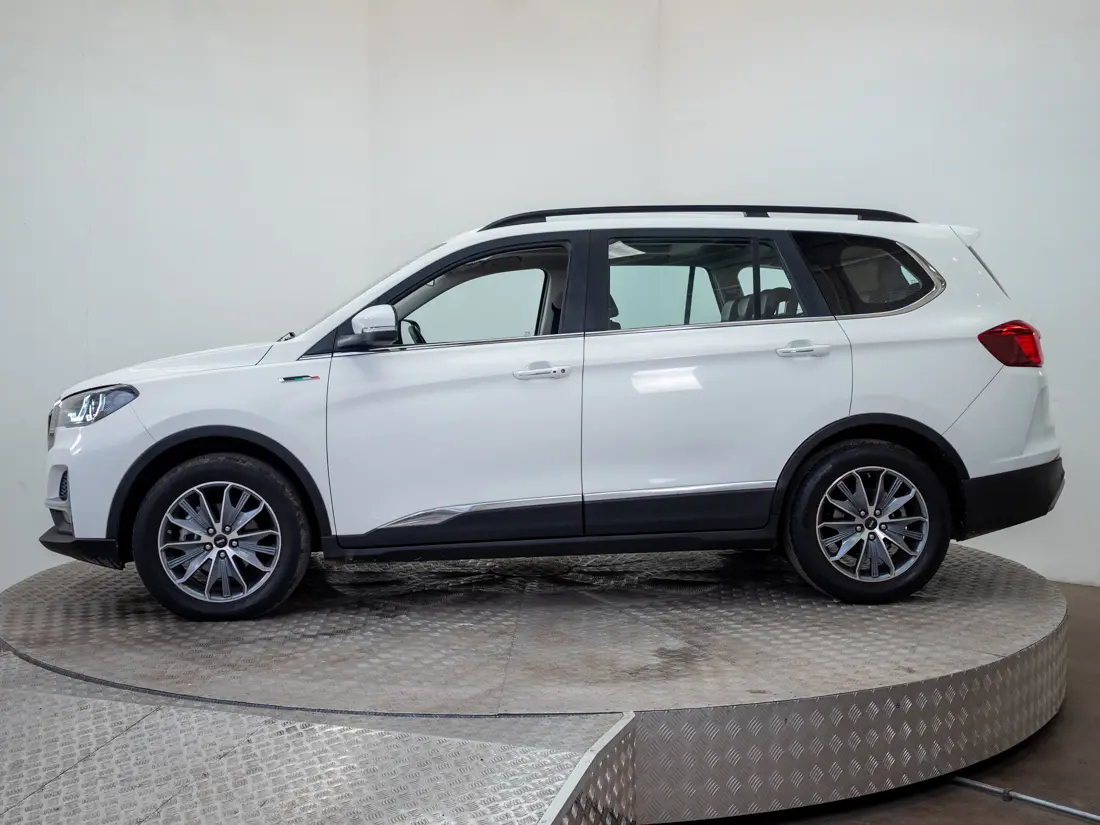 SWM G05 G05 1.5 Pro Luxury Mt año 2024