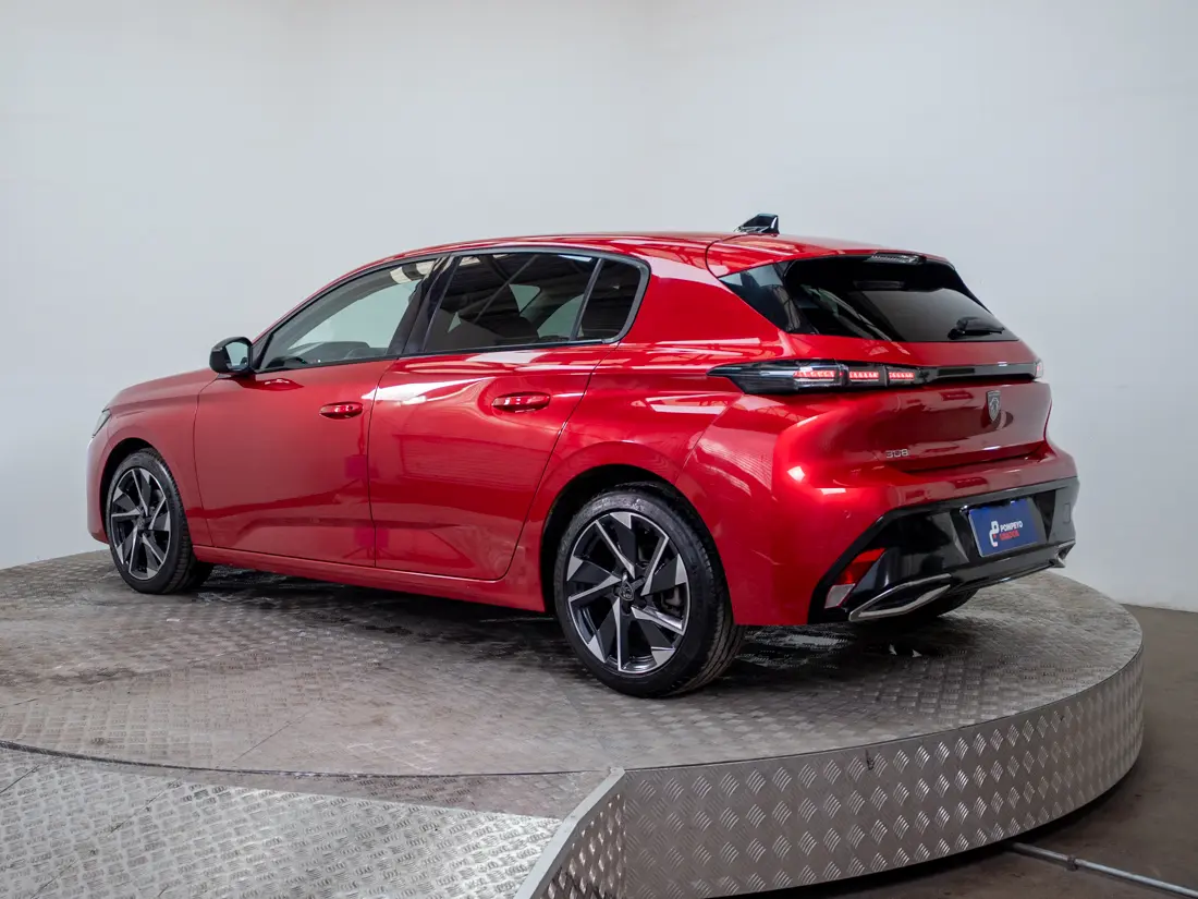 Peugeot 308 1.2 Allure Pack Puretech 130hp At año 2024