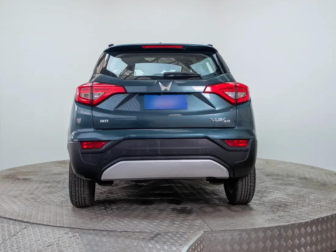 Mahindra Xuv300 1.2 Comfort Mt año 2024